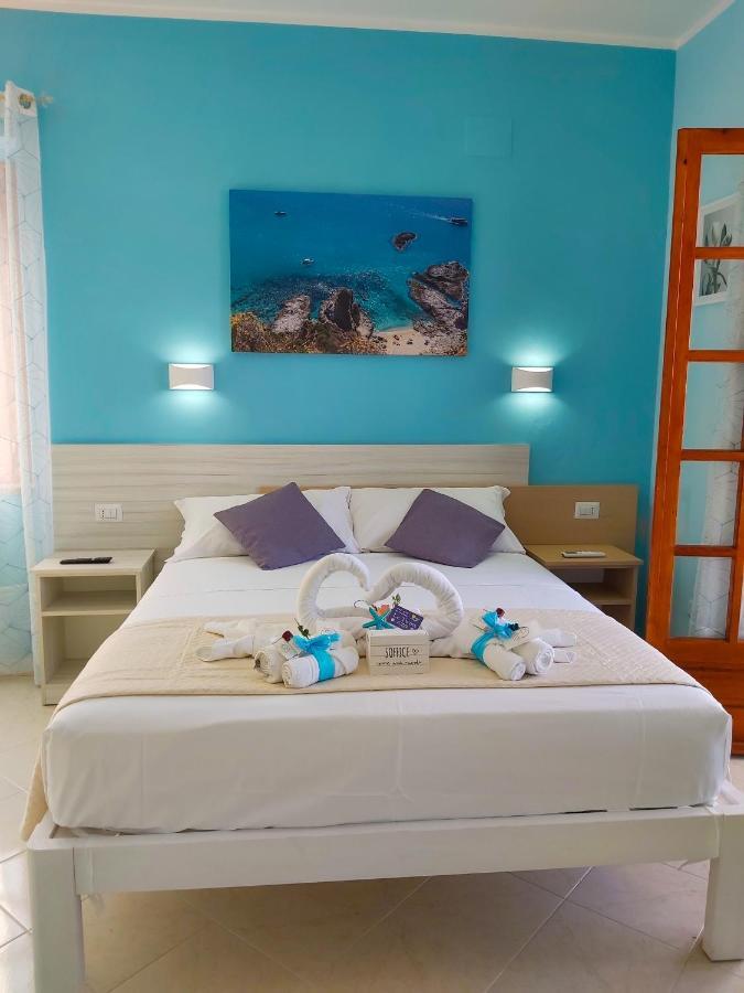 Le Twins -Bed And Breakfast Тропеа Екстериор снимка
