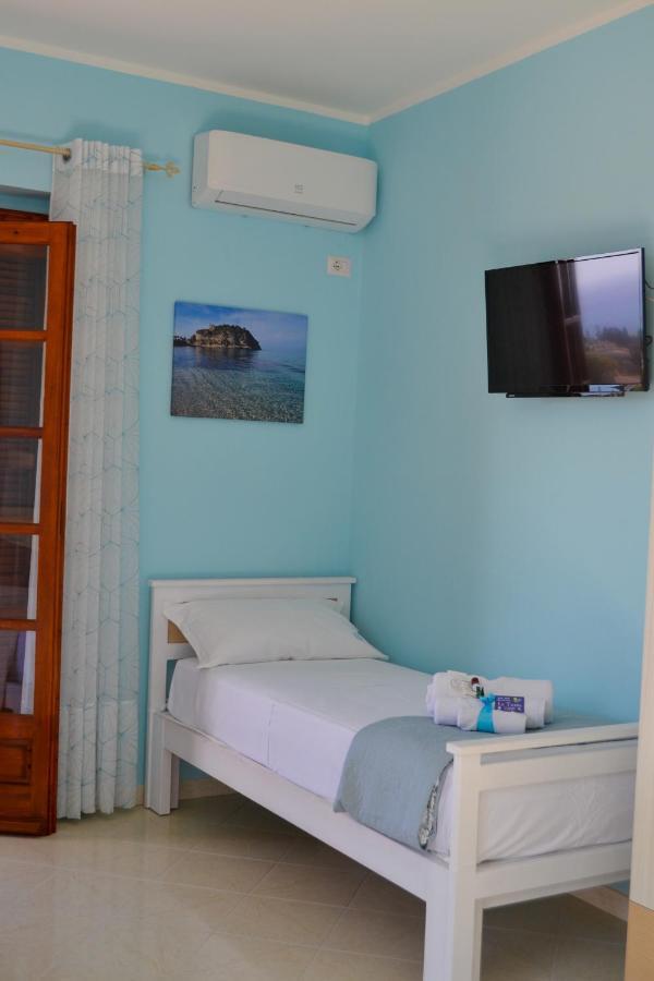 Le Twins -Bed And Breakfast Тропеа Екстериор снимка