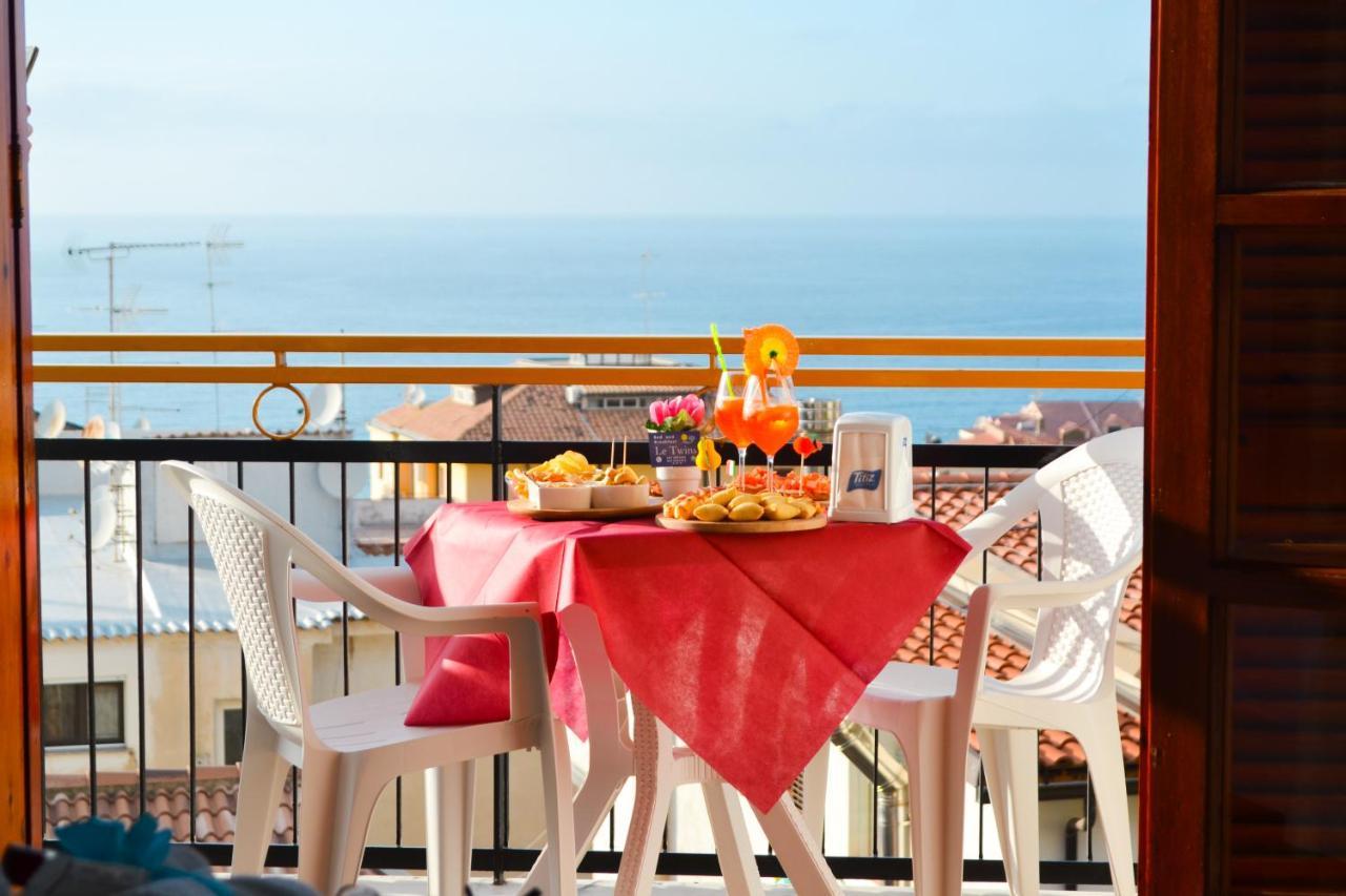 Le Twins -Bed And Breakfast Тропеа Екстериор снимка