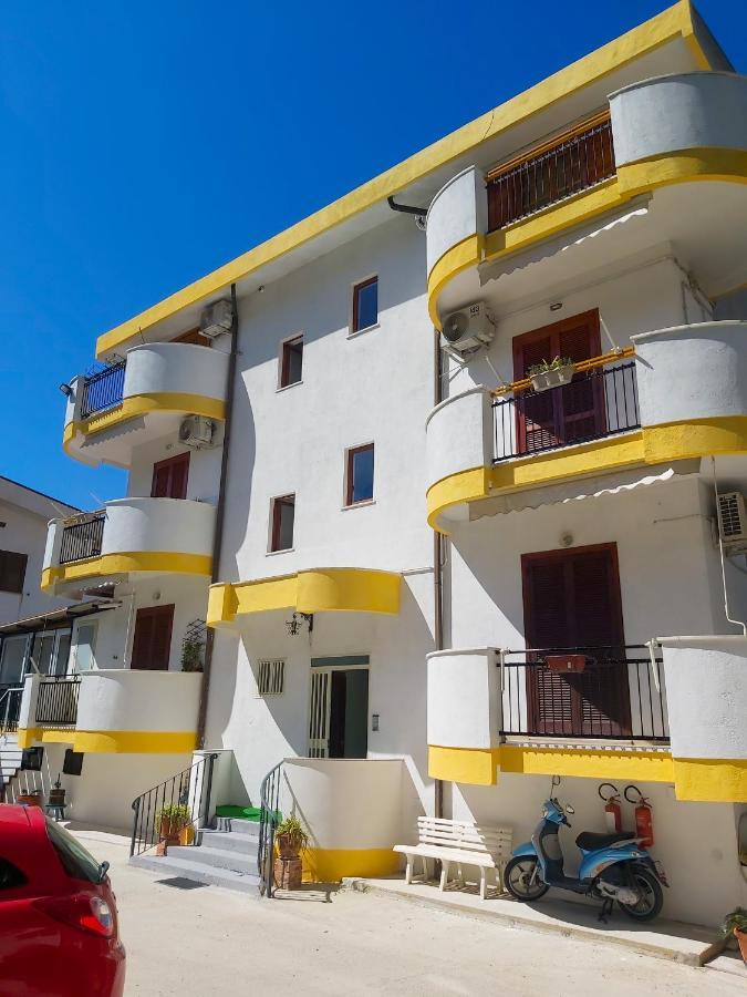 Le Twins -Bed And Breakfast Тропеа Екстериор снимка